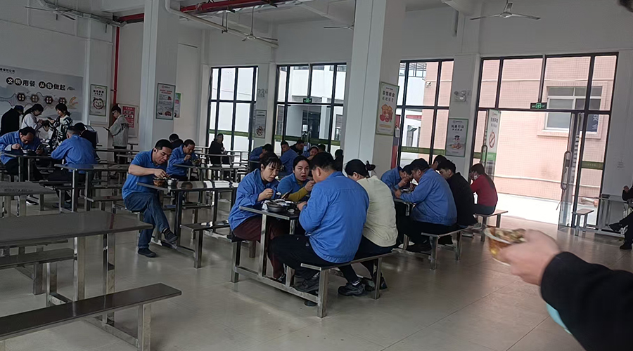 金環(huán)食堂，美味與關(guān)懷的港灣